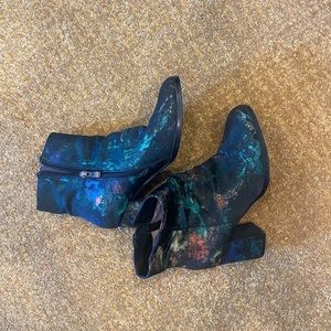 Iridescent heeled boots